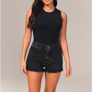 NWT Abercrombie Curve Love High Rise Black Mom Jean